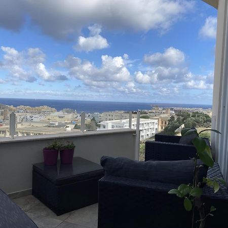 Top-Notch Apartment With Sea View, Bbq And Jacuzzi Saint Julian's Exterior photo